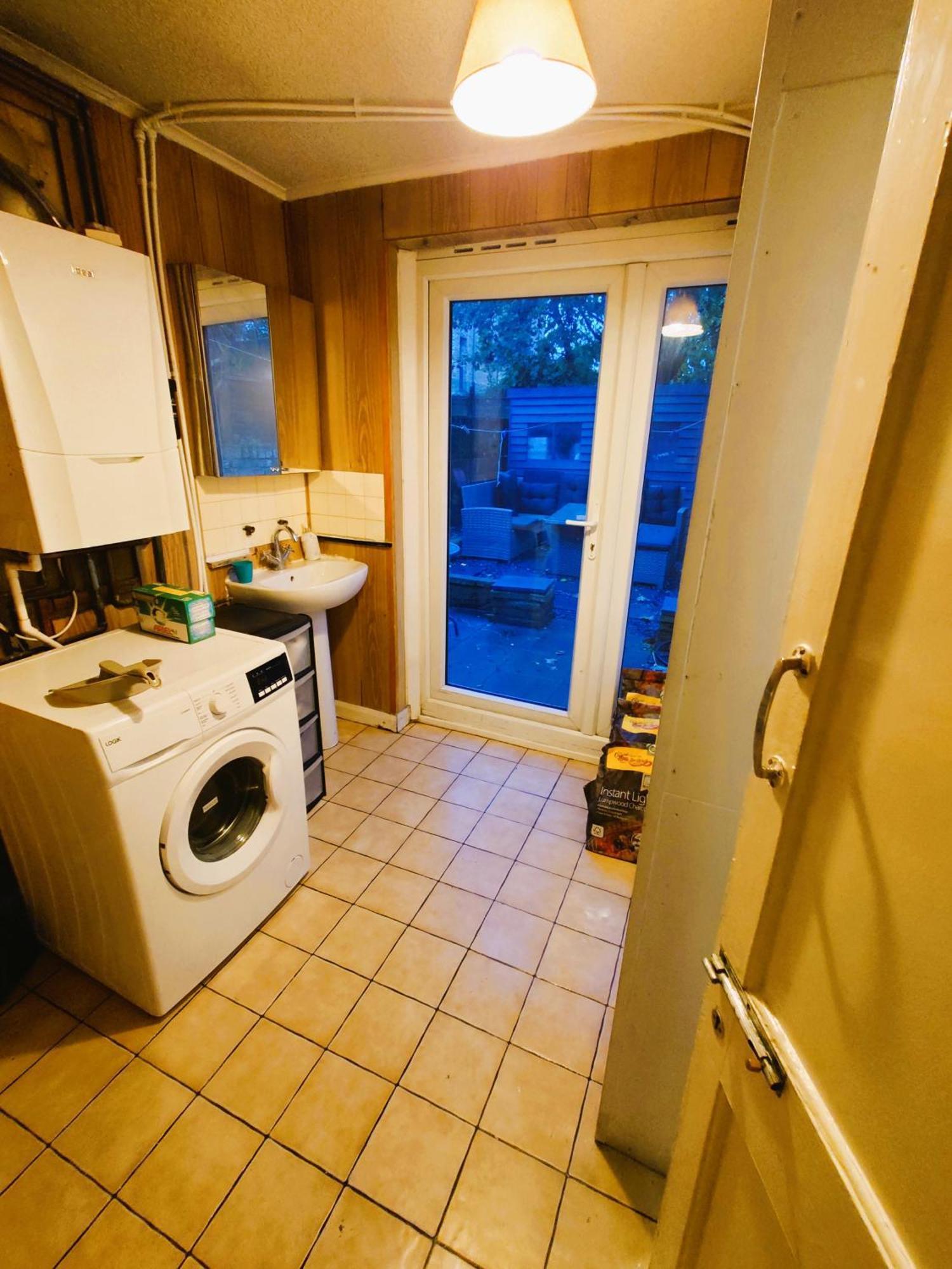 Edwardian 4 Bedrooms With 4 Bathrooms Townhouse, Next To Underground, Accommodates 10 People London Kültér fotó